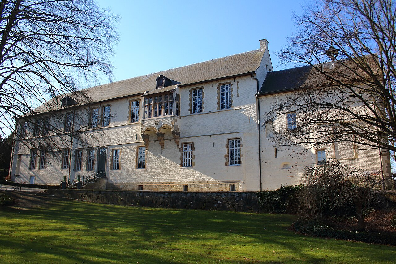 Egmontkasteel — Belgium castle