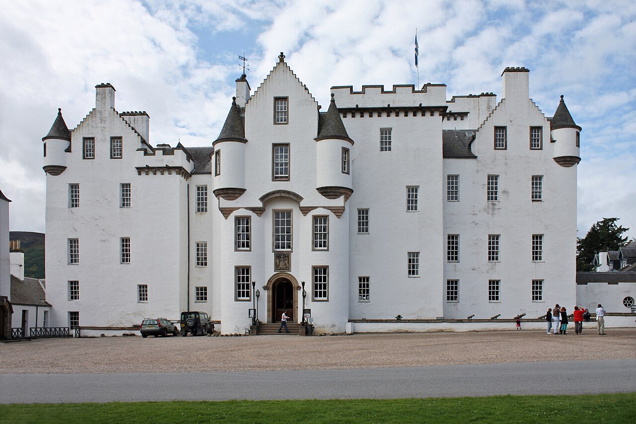 Blair Castle — United Kingdom of Great Britain and Northern Ireland castle