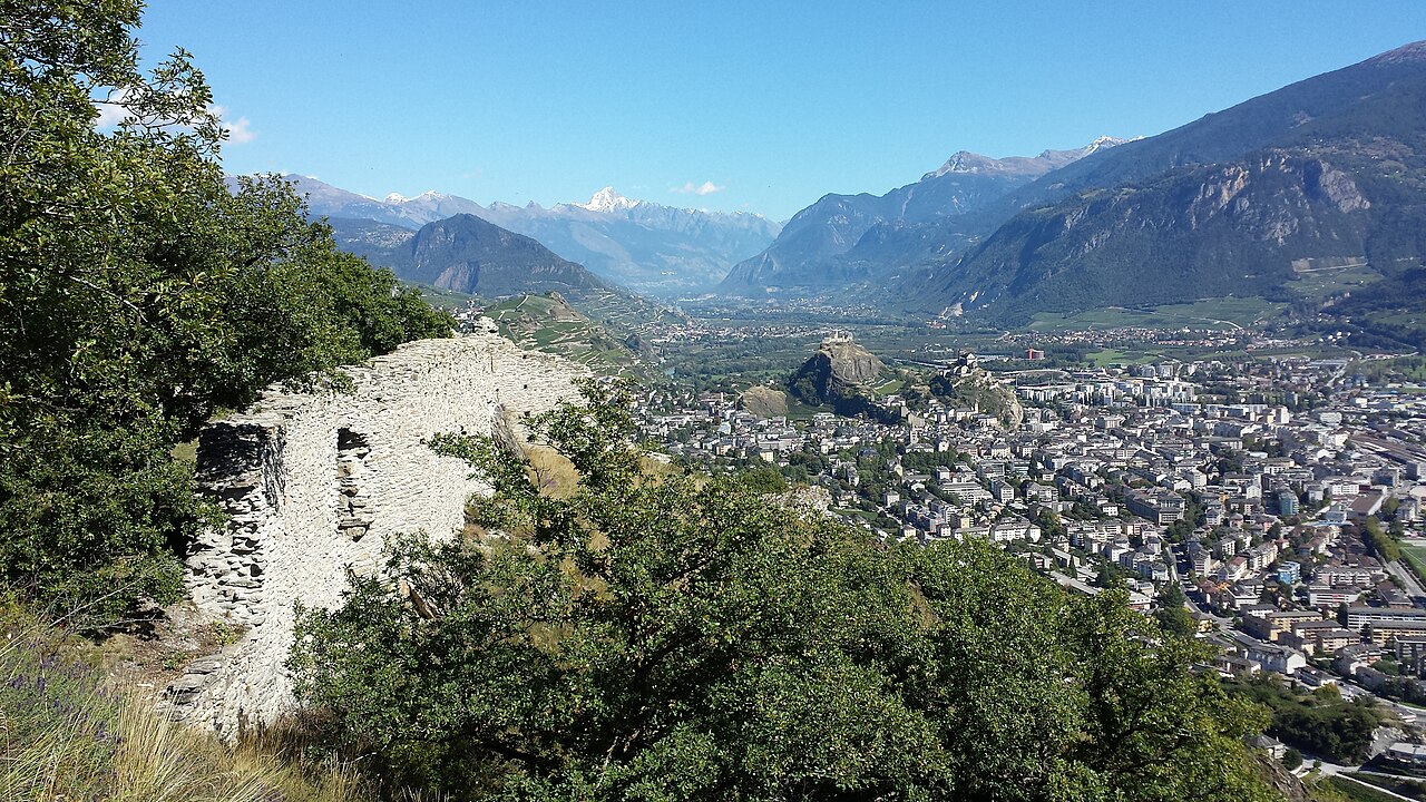 Montorge castle ruin — Switzerland castle