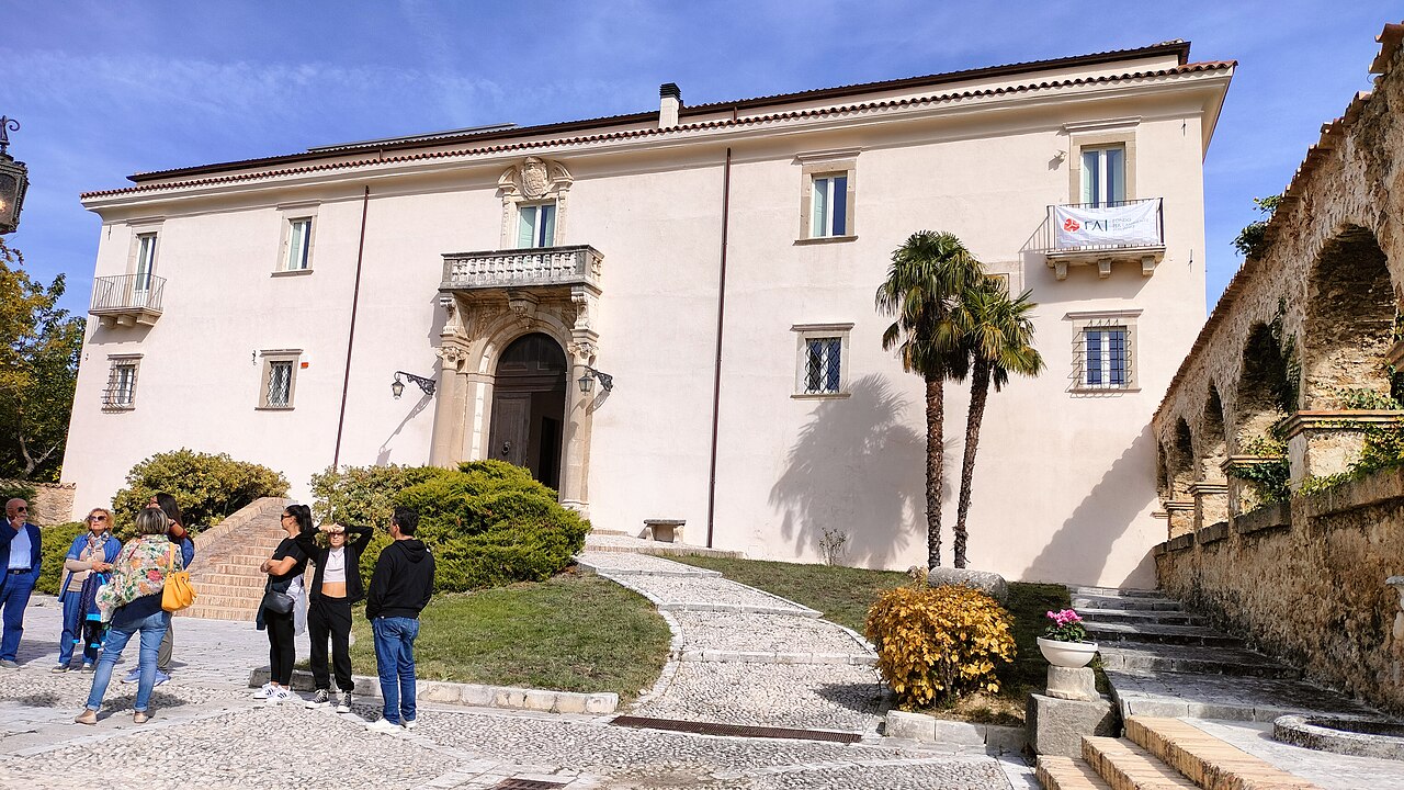 Castello Gizzi — Italy castle