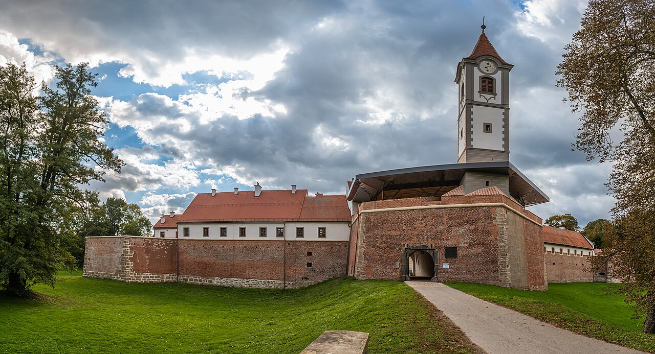 Zrinski Castle — Croatia castle