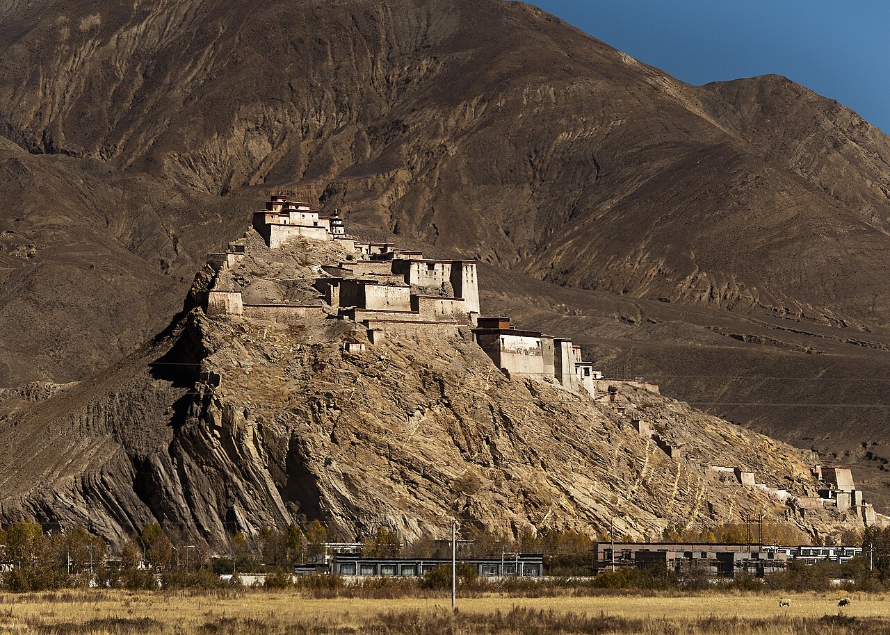 Gyantse Dzong — China castle