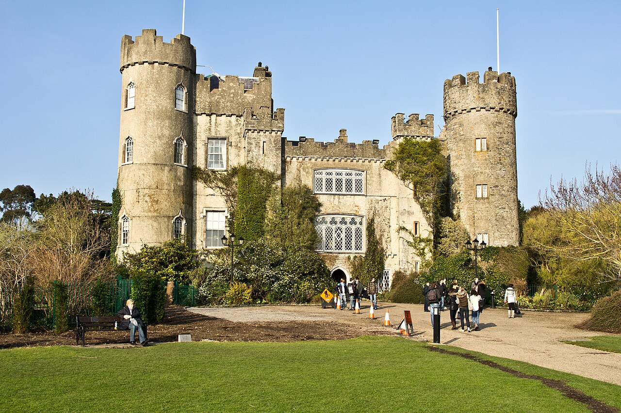 Malahide Castle — Ireland castle