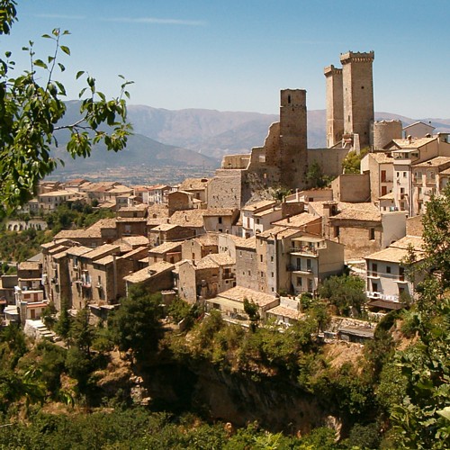 Caldora-Cantelmo Castle — Italy castle