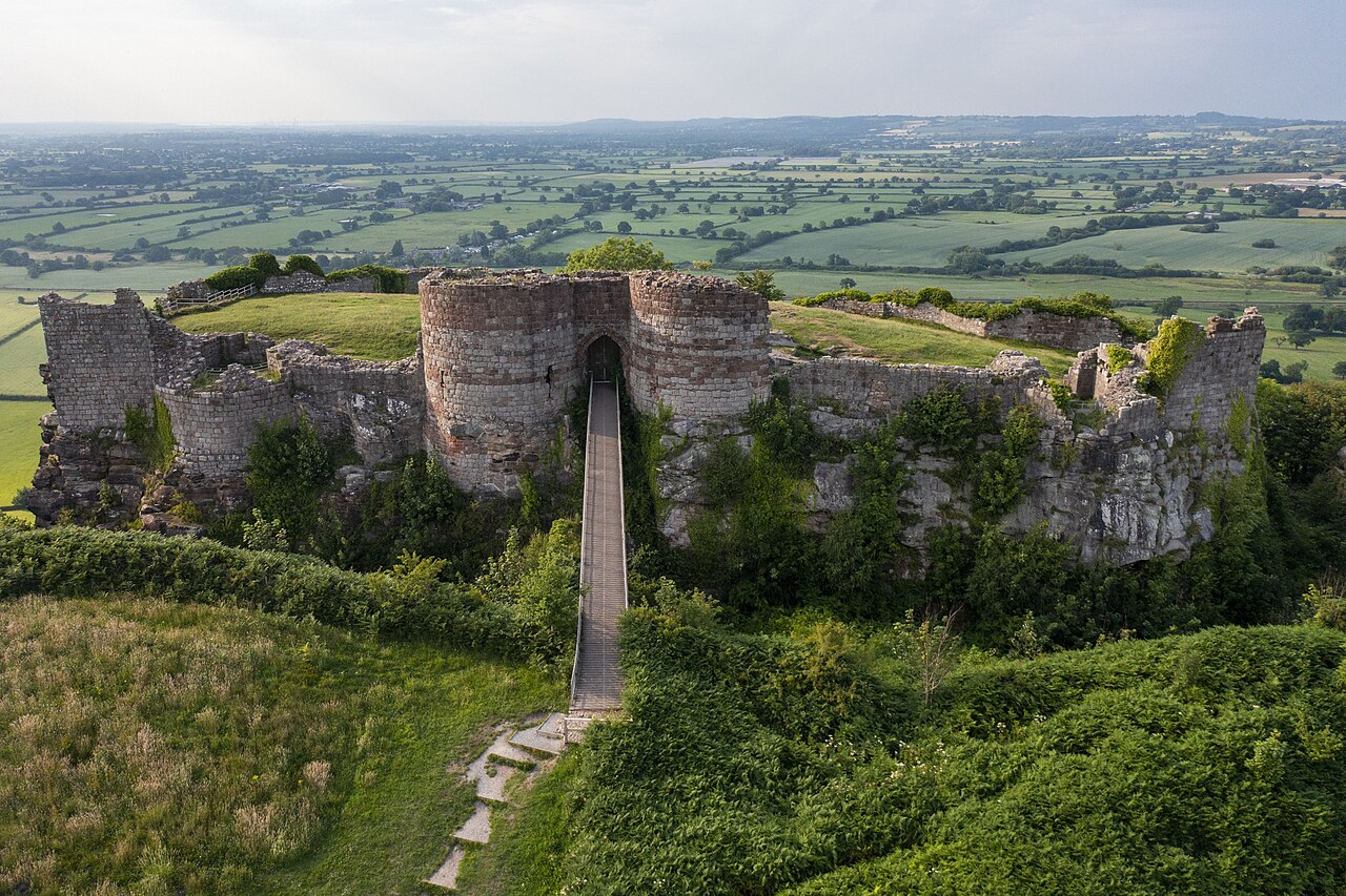 Beeston Castle — United Kingdom of Great Britain and Northern Ireland castle