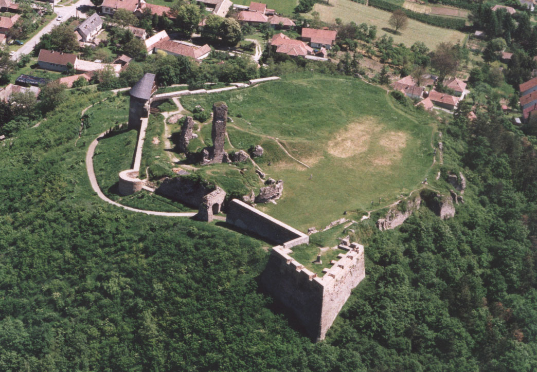 Castle of Nógrád — Hungary castle