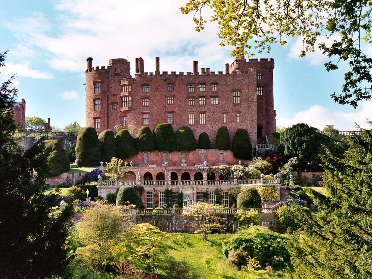 Powis Castle — United Kingdom of Great Britain and Northern Ireland castle