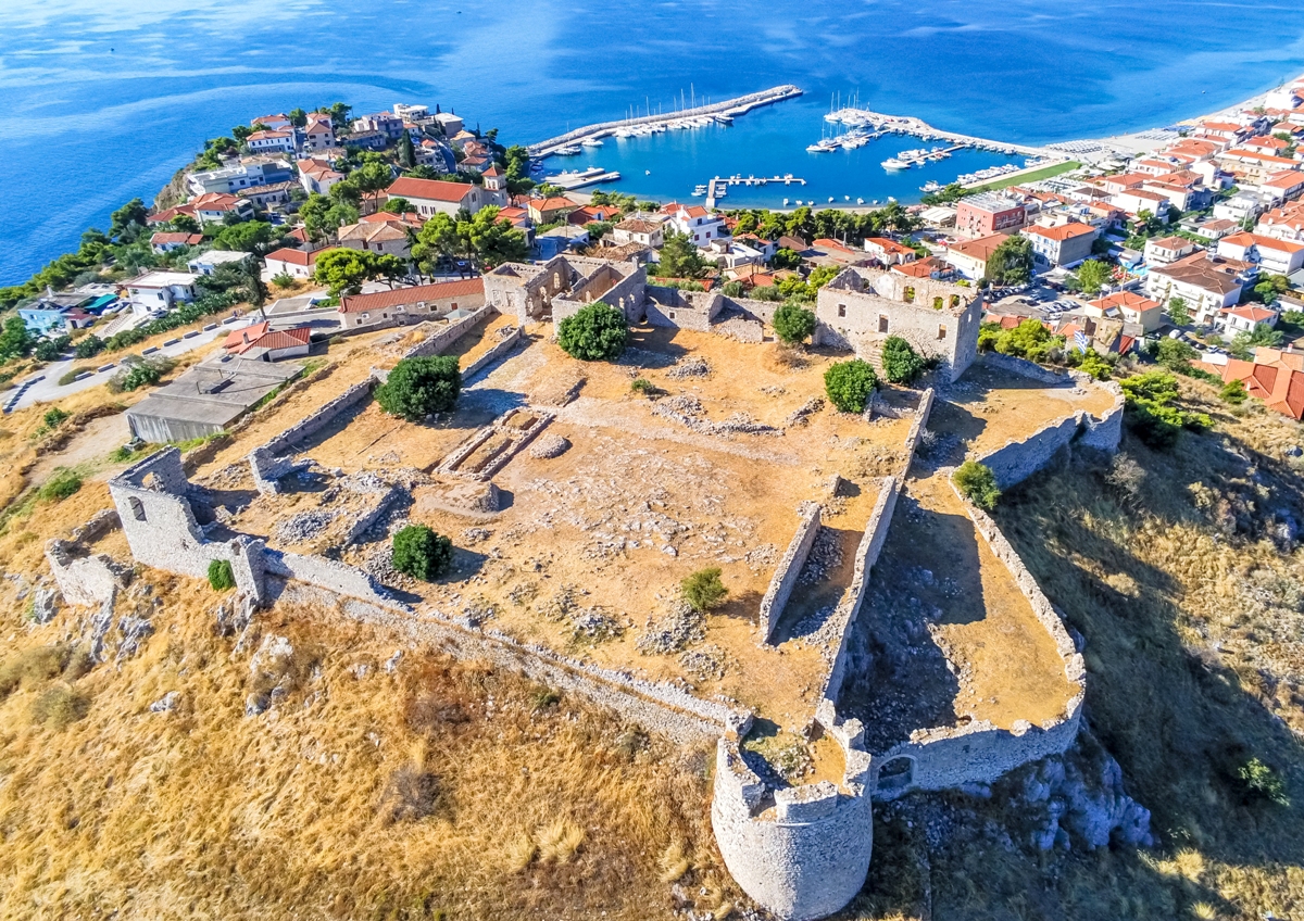 Paralio Astros Castle — Greece castle