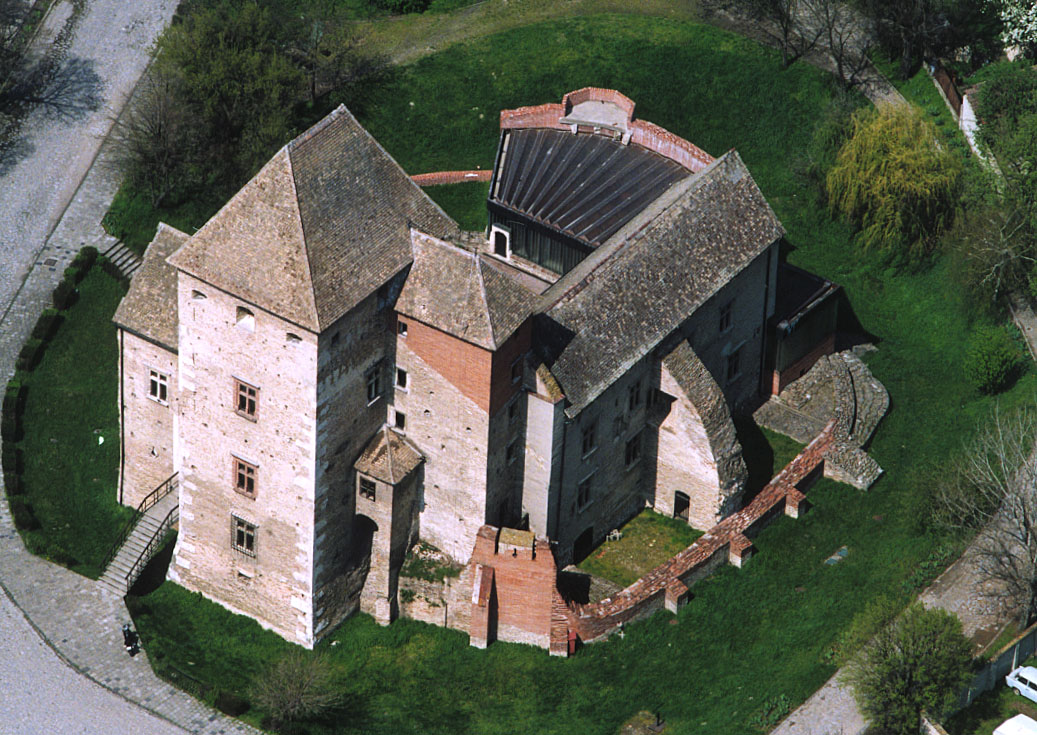 Simontornya Castle — Hungary castle