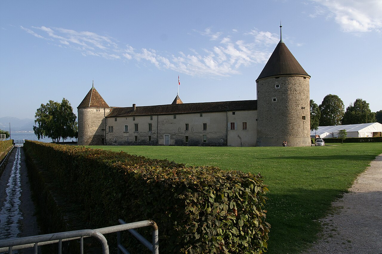 Rolle Castle — Switzerland castle