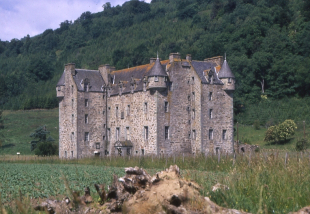 Menzies Castle — United Kingdom of Great Britain and Northern Ireland castle