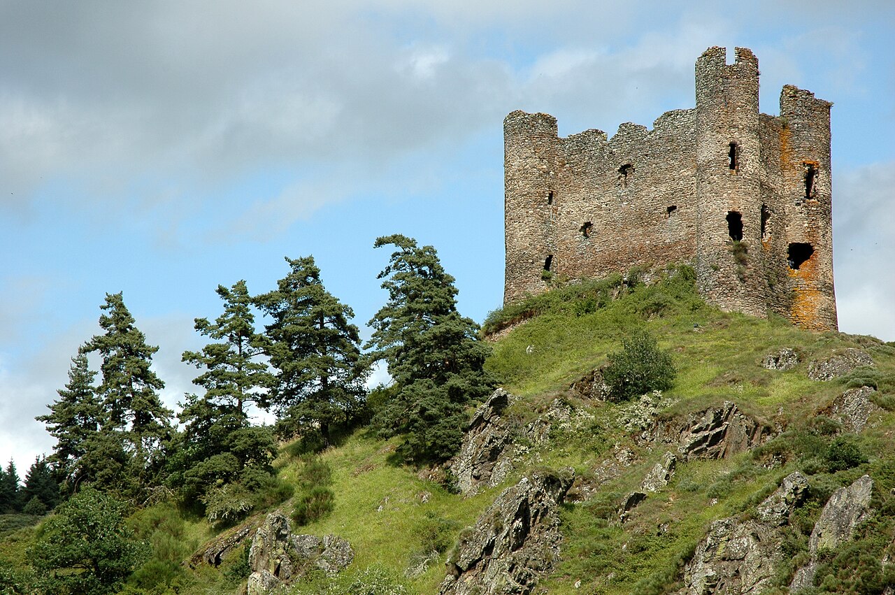Alleuze Castle — France castle