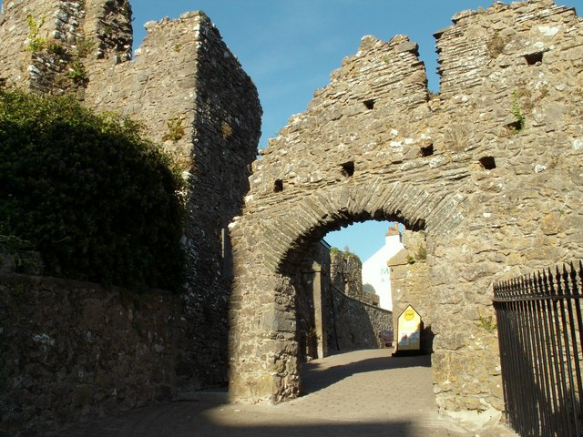 Tenby Castle — United Kingdom of Great Britain and Northern Ireland castle