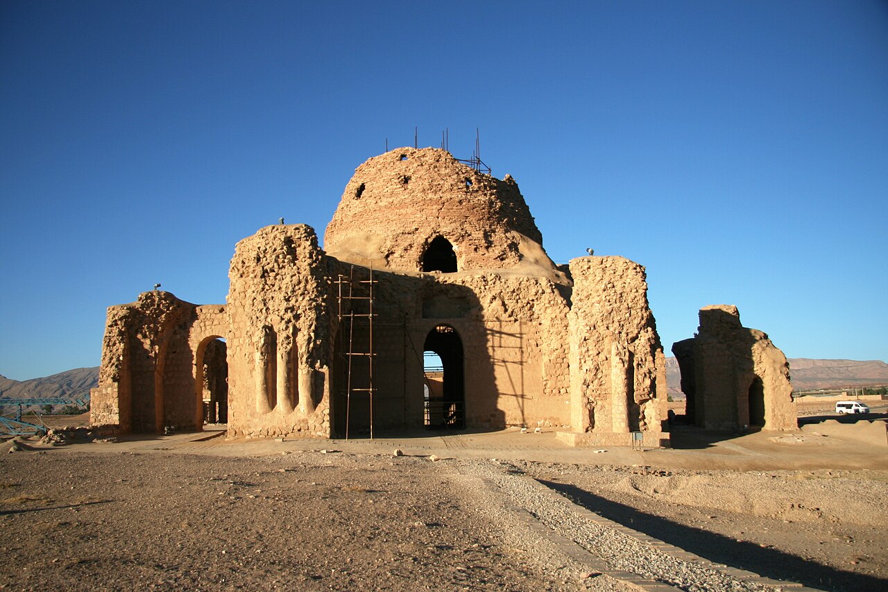 Sarvestan Palace — Iran (Islamic Republic of) castle