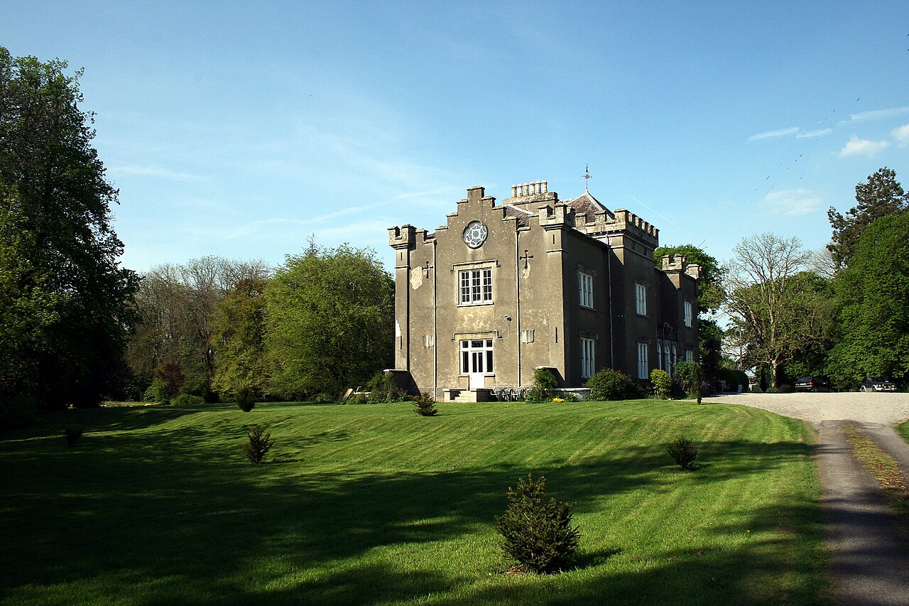 Shankill Castle — Ireland castle