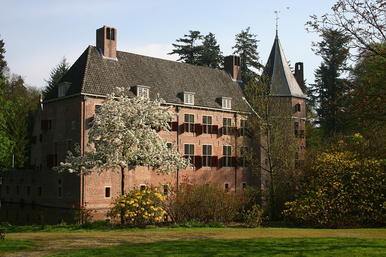 Oude Loo Castle — Netherlands castle