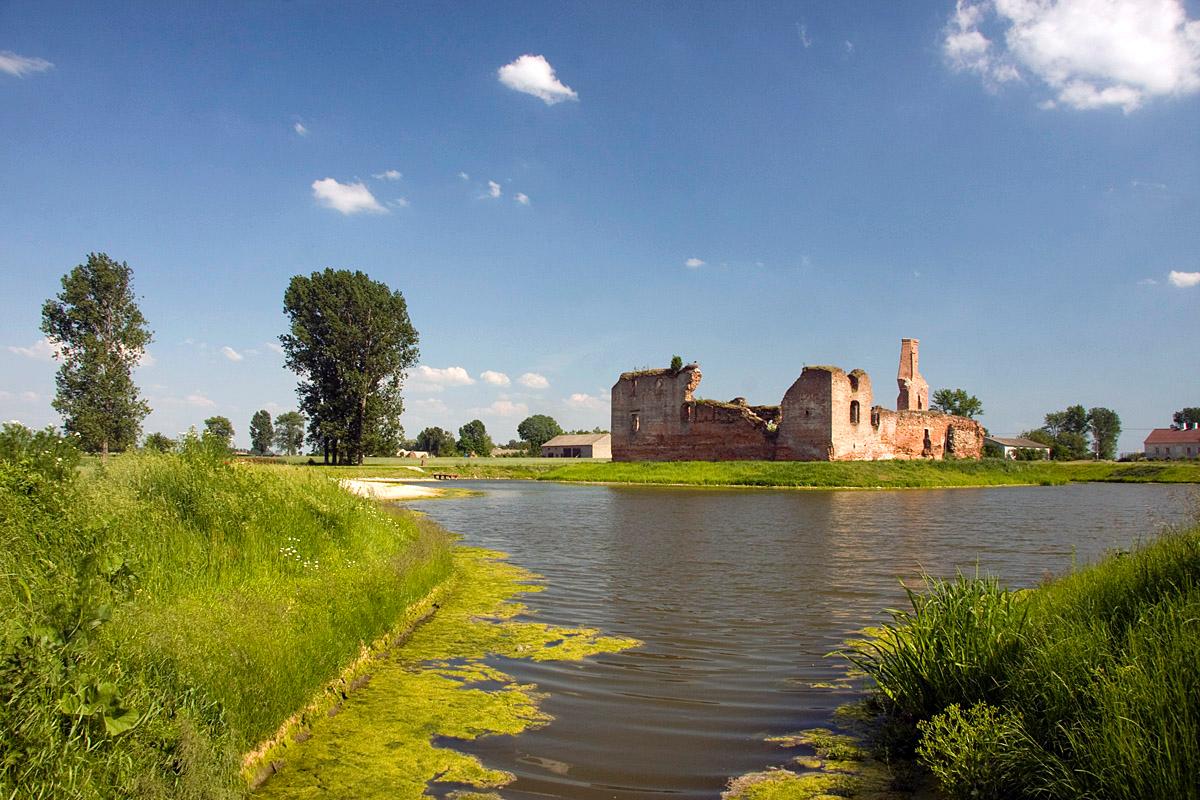 Besiekiery — Poland castle