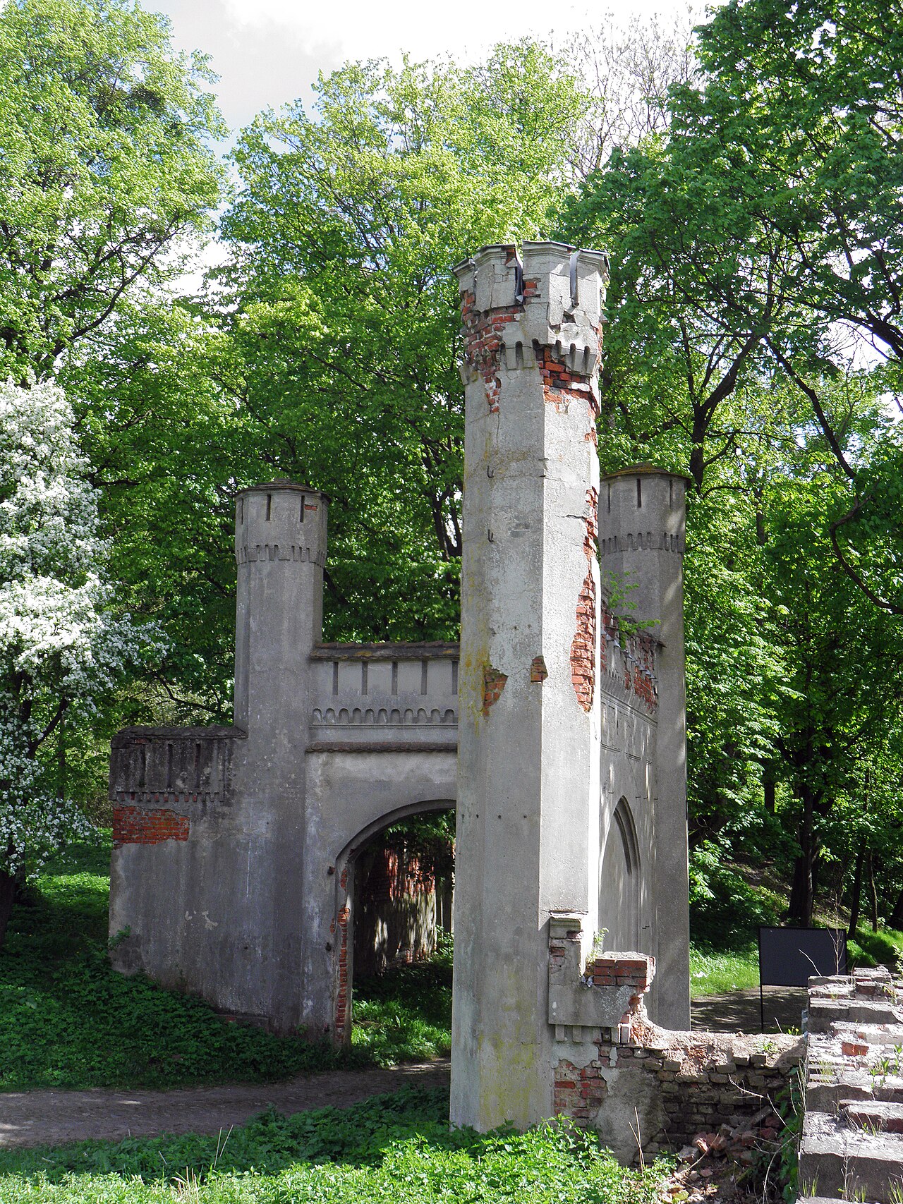 Gerdauen Castle Ruins — Russian Federation castle