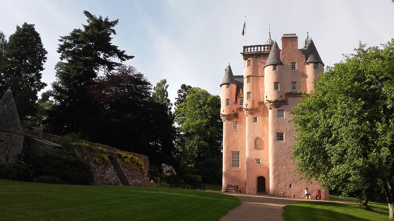 Craigievar Castle — United Kingdom of Great Britain and Northern Ireland castle