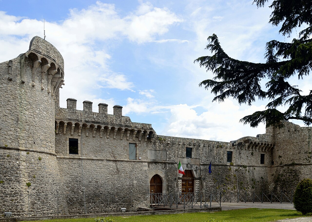Orsini-Colonna Castle — Italy castle