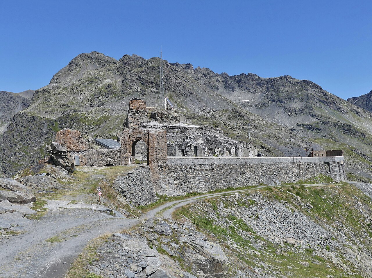 Fort de la Redoute Ruinée — France castle