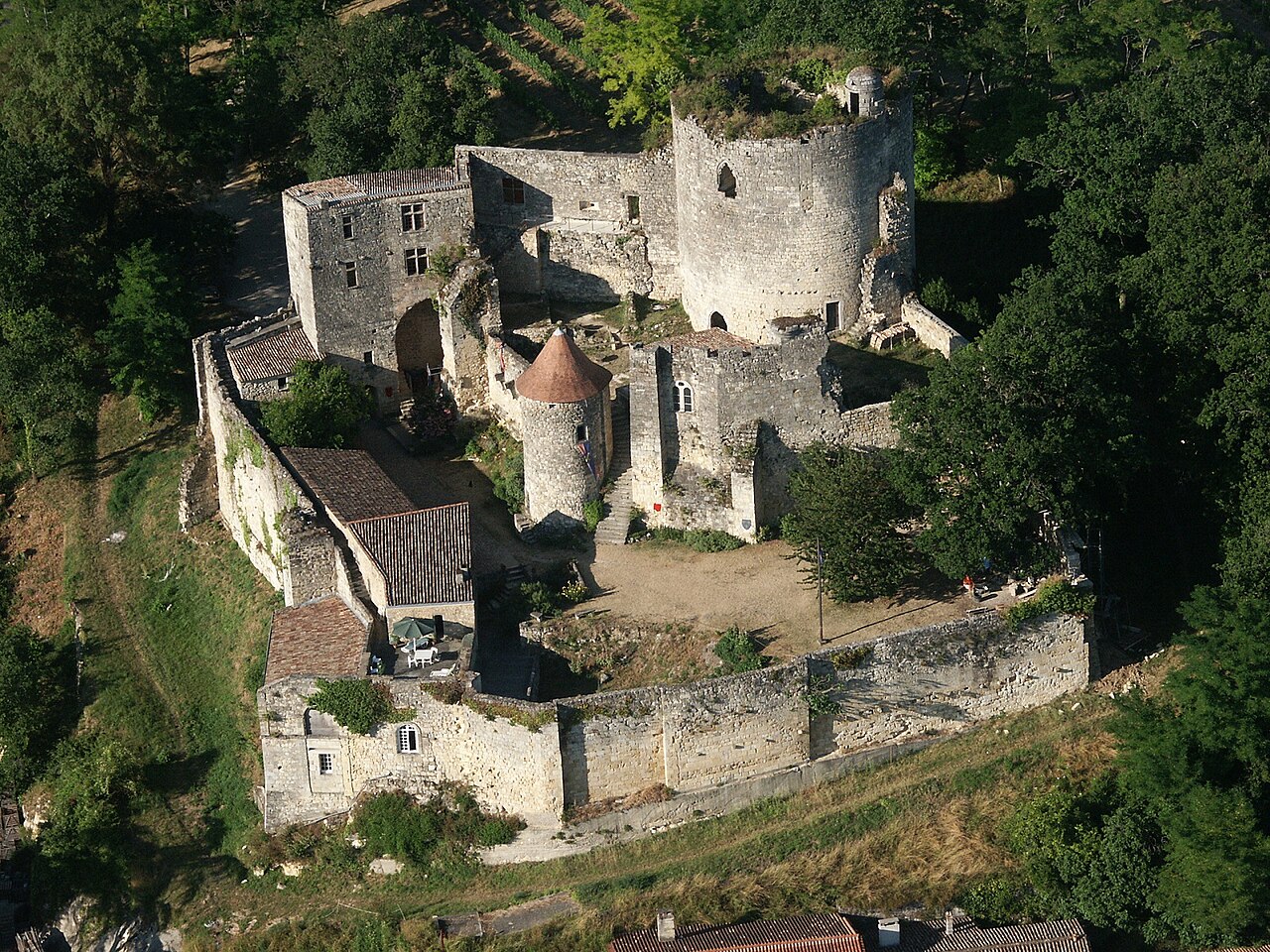 Château de Langoiran — France castle