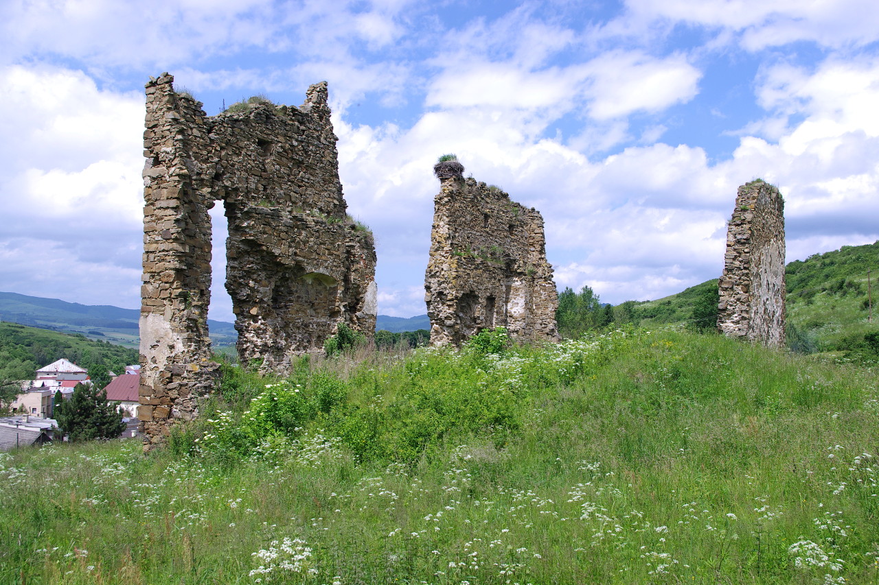 Holumnica — Slovakia castle