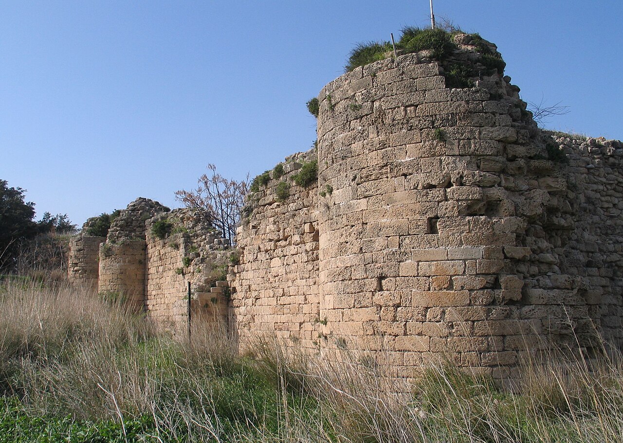 Cafarlet Fortress — Israel castle