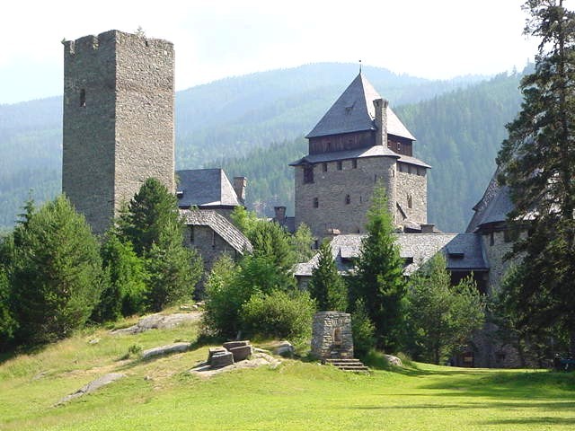 Burg Finstergrün — Austria castle