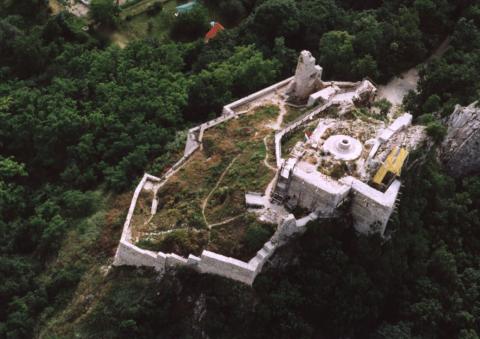 Csókakő Castle — Hungary castle