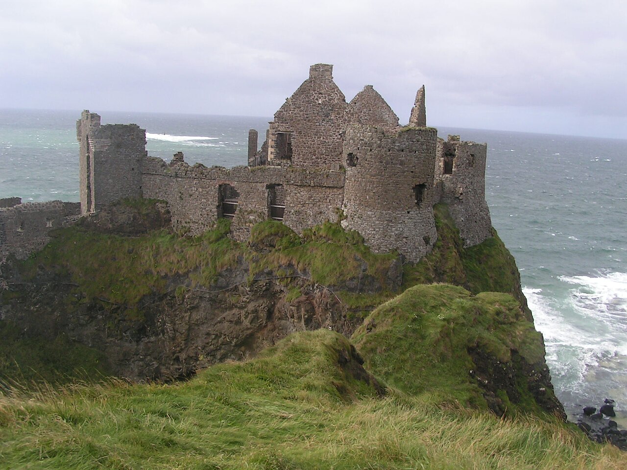 Dunluce Castle — United Kingdom of Great Britain and Northern Ireland castle
