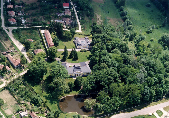 Prónay Mansion, Alsópetény — Hungary castle
