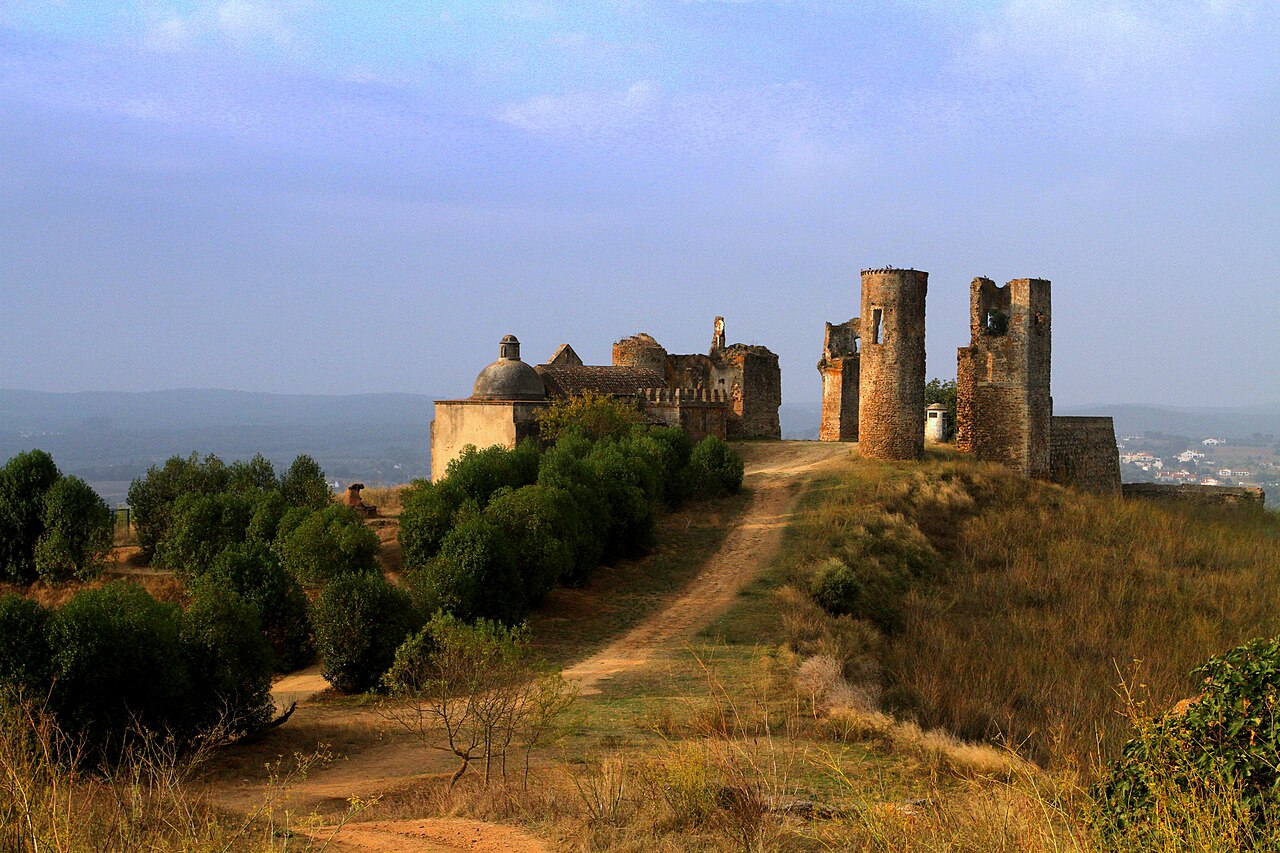 Montemor-o-Novo Castle — Portugal castle