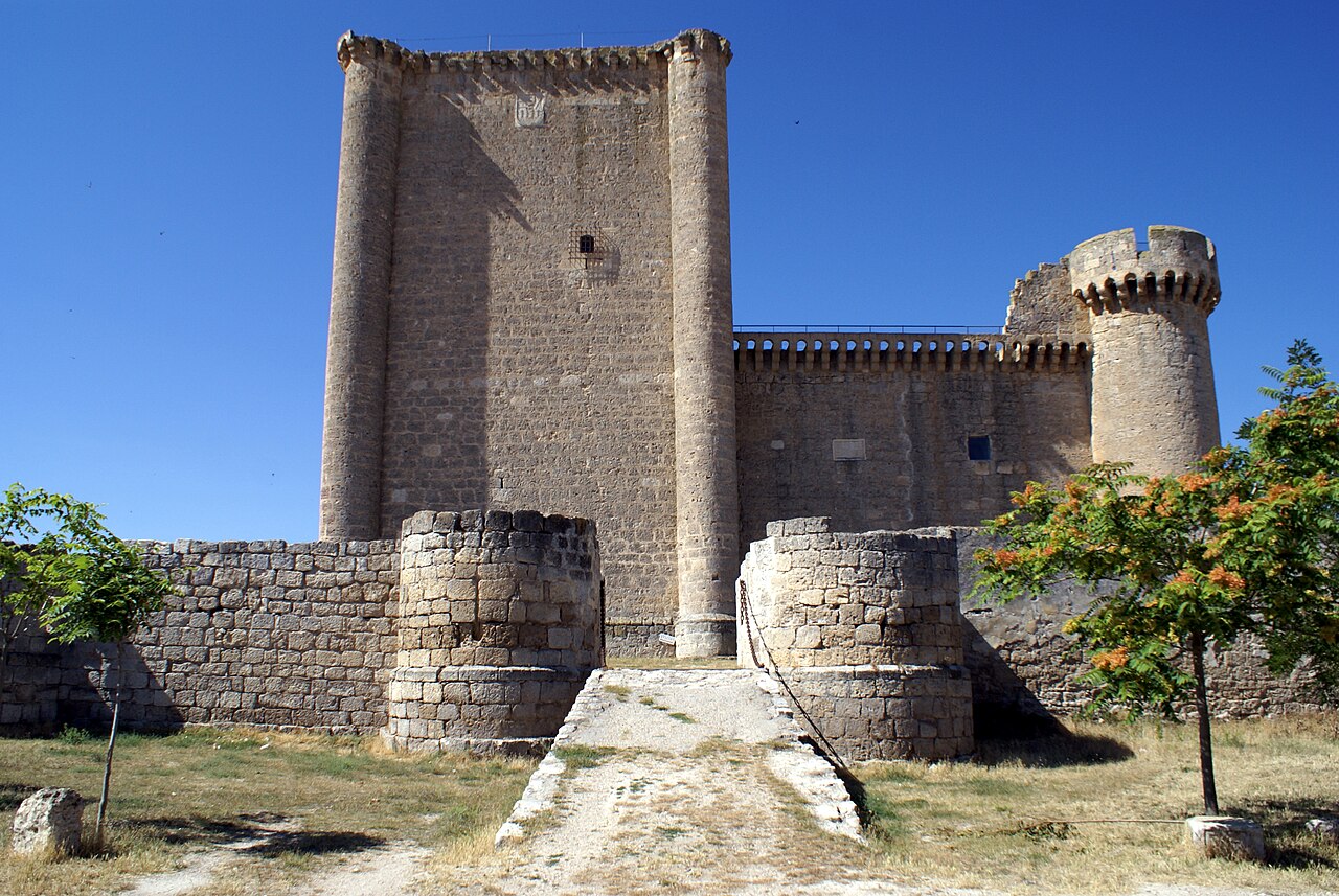 Villafuerte Castle — Spain castle