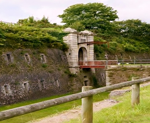 Questel Fort — France castle