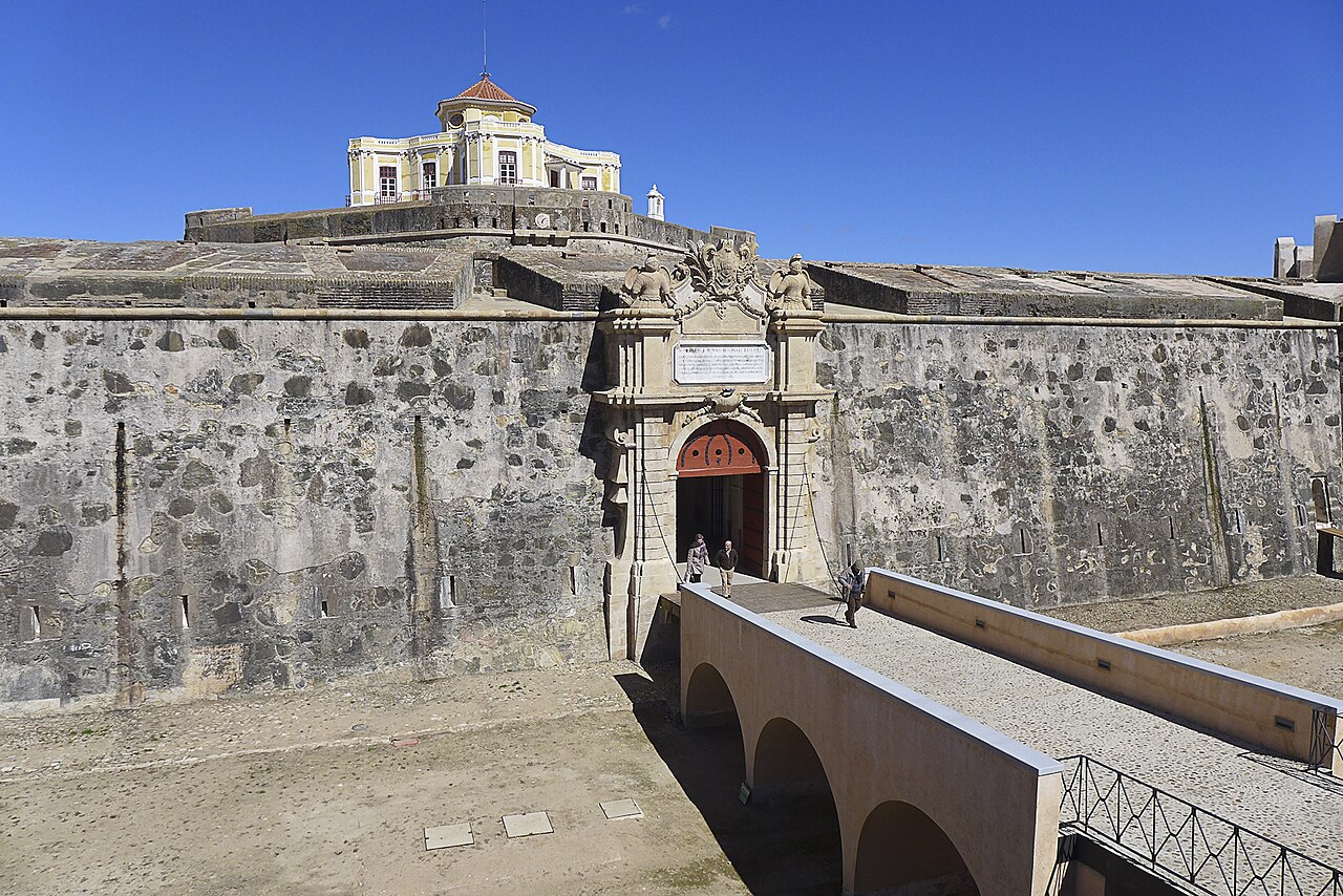 Nossa Senhora da Graça Fort — Portugal castle
